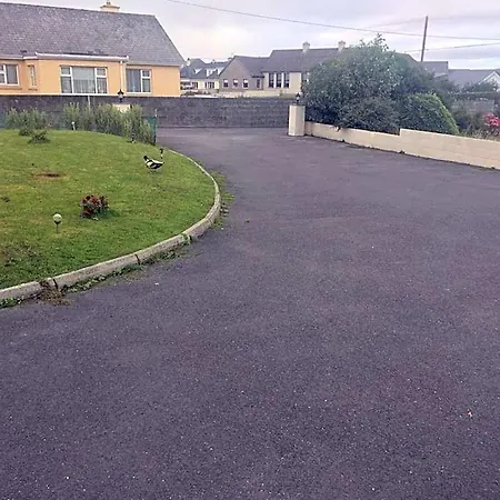 Slaney House Lahinch